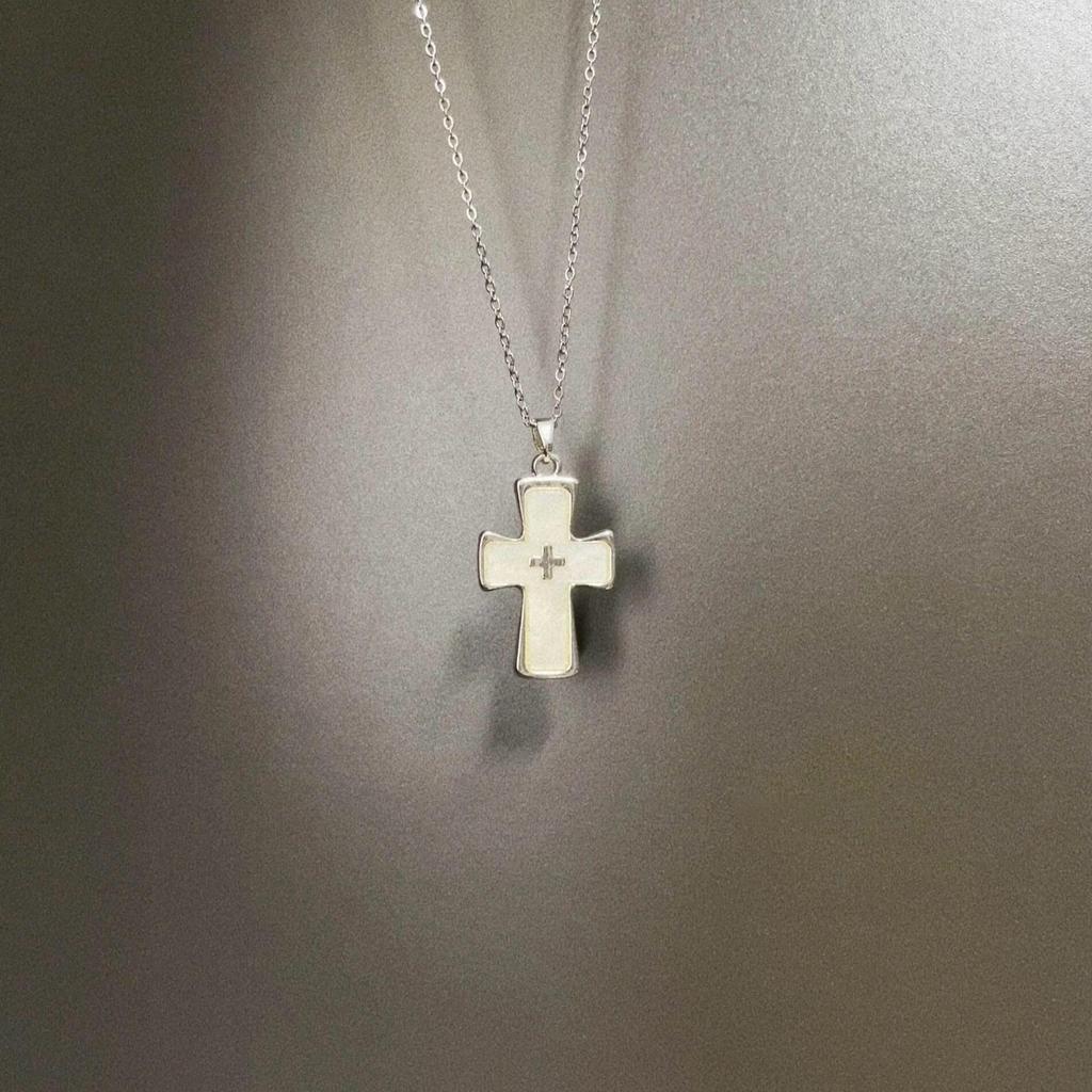 2025 Retro Dark Gothic Cross Necklace for Women - High-End Y2K Fashion Clavicle Chain