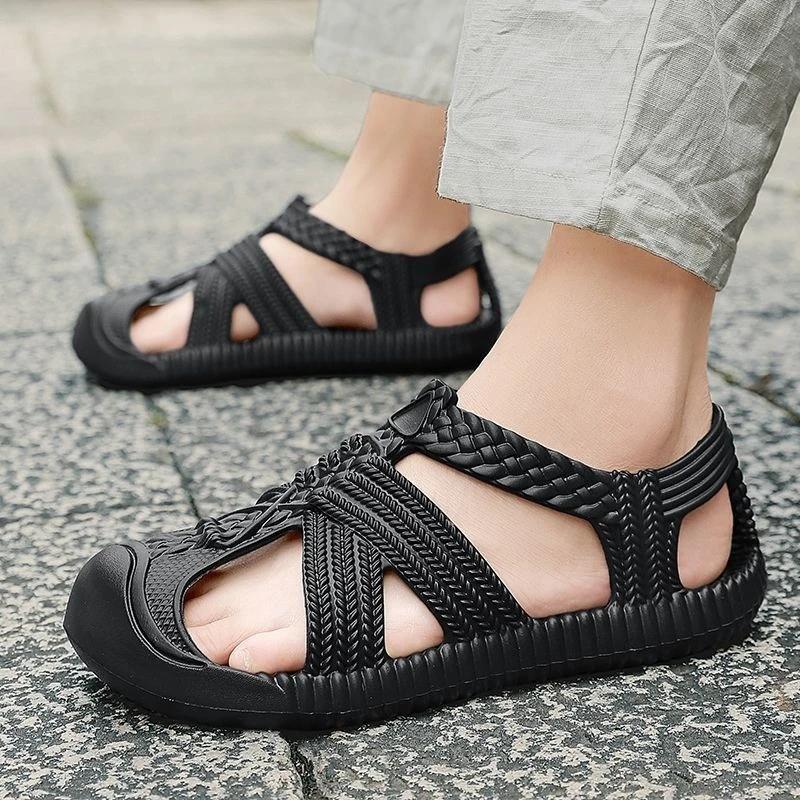 Ultralight Men's Sandal with Platform Beach Height Expensives Trend 2025 Luxury Summer Big Size New Low Price Designer Male Shoe