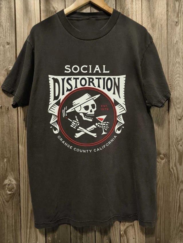 

Social Distortion Orange County California Skelly Crest T-Shirt Fan Gift S-5XL Unisex T-Shirt XL