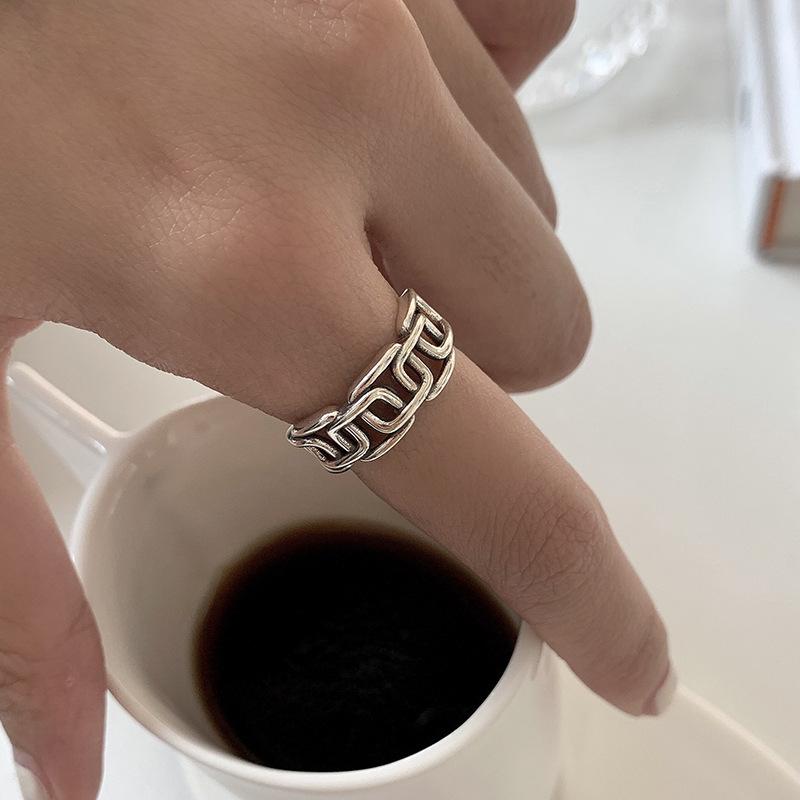 

Современное геометрическое полое серебряное кольцо 925 пробы для женщин, идеально подходящее для особых случаев и подарков