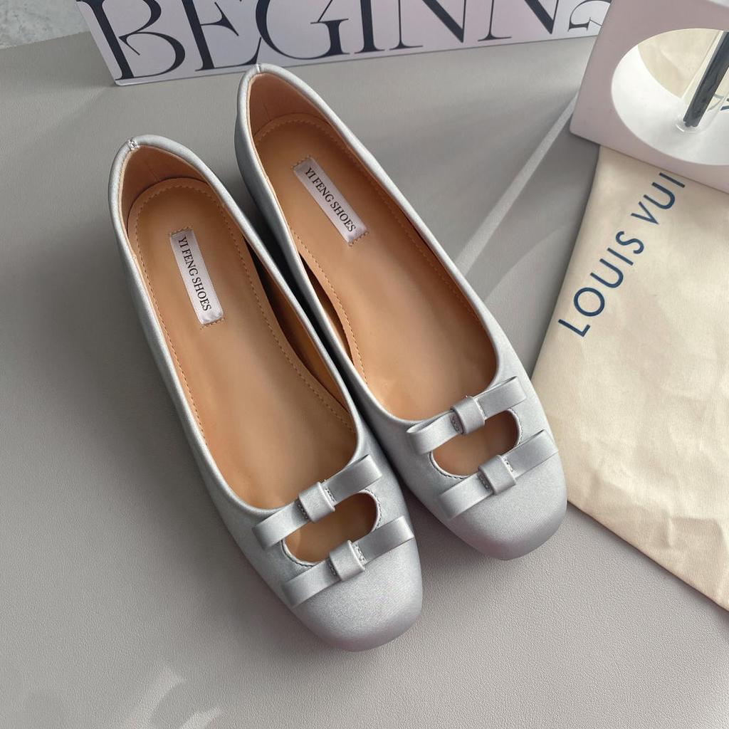 Jehněčí kůže malé zvýšení vnitřní výšky dámské lodičky s dutou mašlí ve francouzském stylu stříbrné baleríny