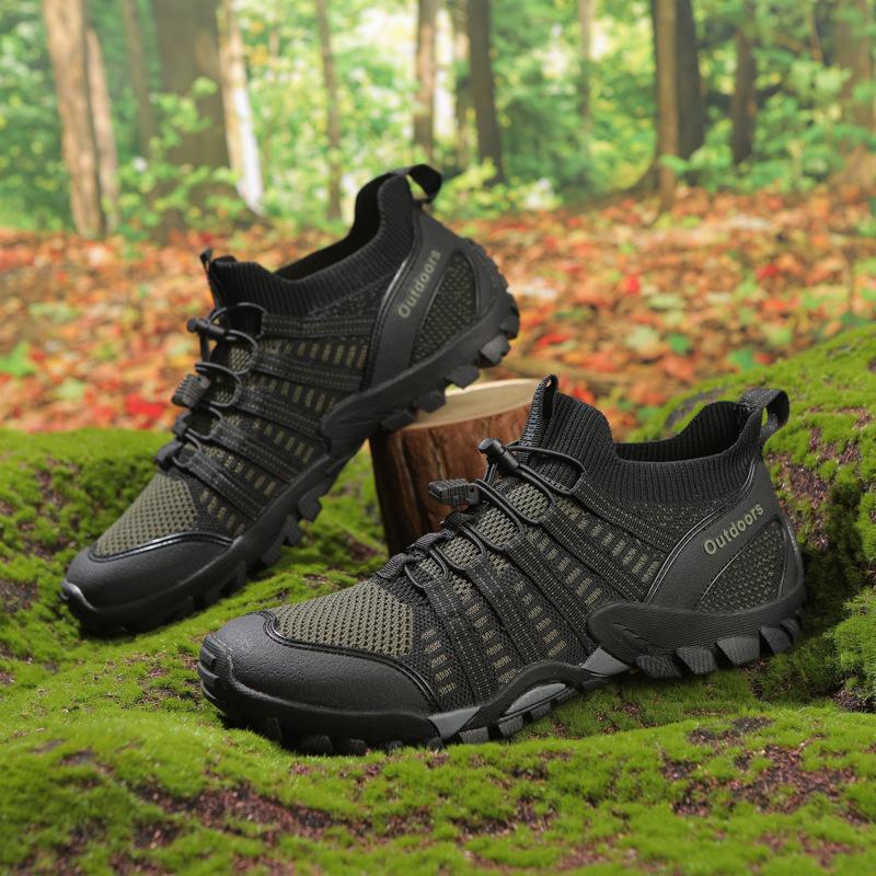 Outdoor Hiking Shoes Hiking Camping Thick-soled Breathable Mesh Creek Walking Shoes Bag Head Anti-collision Shoes Men's and Women's Wading Shoes Fish