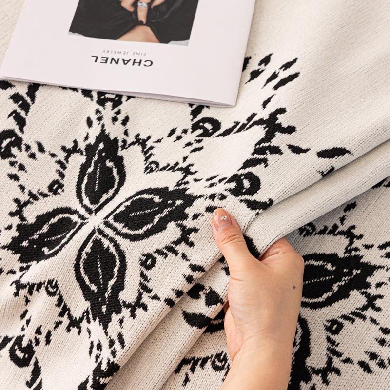 Sofaüberwurf im nordischen Stil Vollständiger Überzug Stoff Bestickt Anpassbar Vier Jahreszeiten Universell Couchlaken Wohnaccessoires