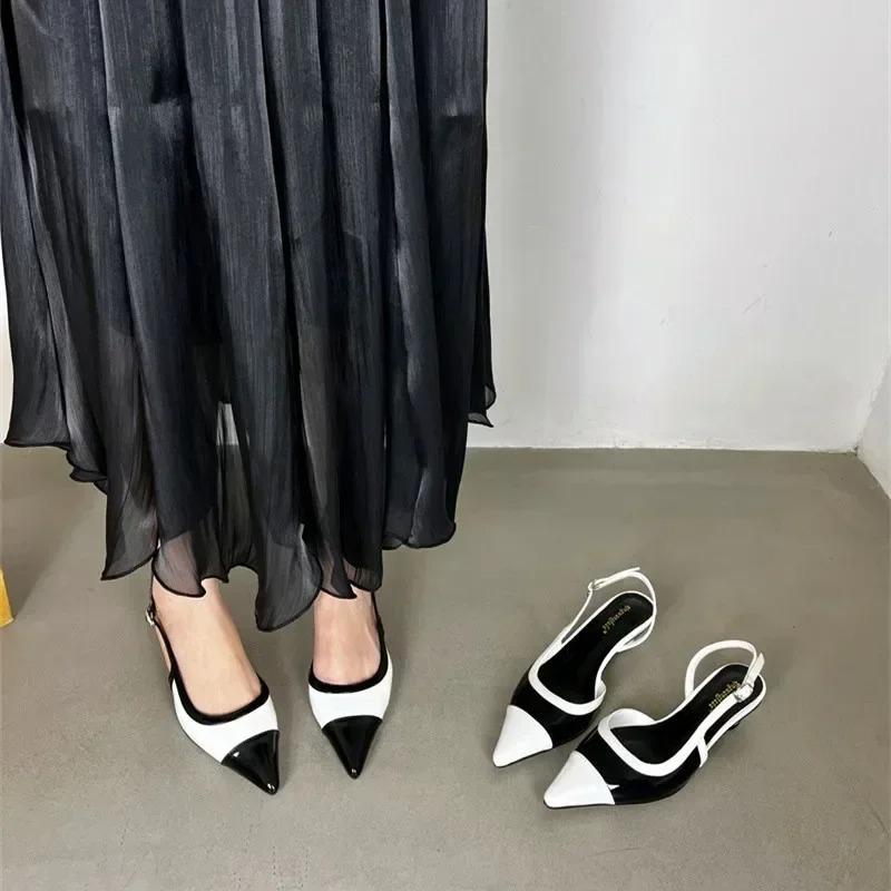 Designer Schwarz Weiß Farbe Niedrige Absatz Sandalen Damen Sexy Spitze Zehen Riemchen Keilabsatz Hohe Absätze Damen Elegante Absätze