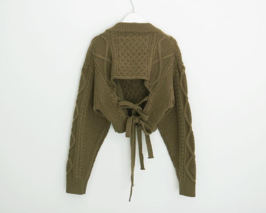 Retro V-Neck Knit Sweater with Back Tie – Stylish Autumn/Winter Women's Fashion