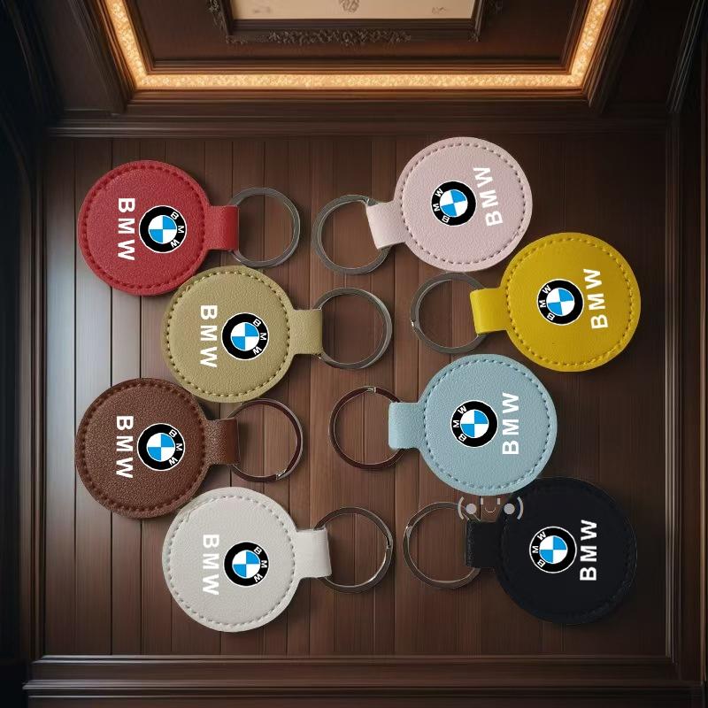 Leather Car Badge Keychain Keyring Styling Key Ring Pendan Gifts For BMW M 1 2 3 4 5 7 Series X6 X7 F10 F30 E46 E60 Car Sticker npdf01