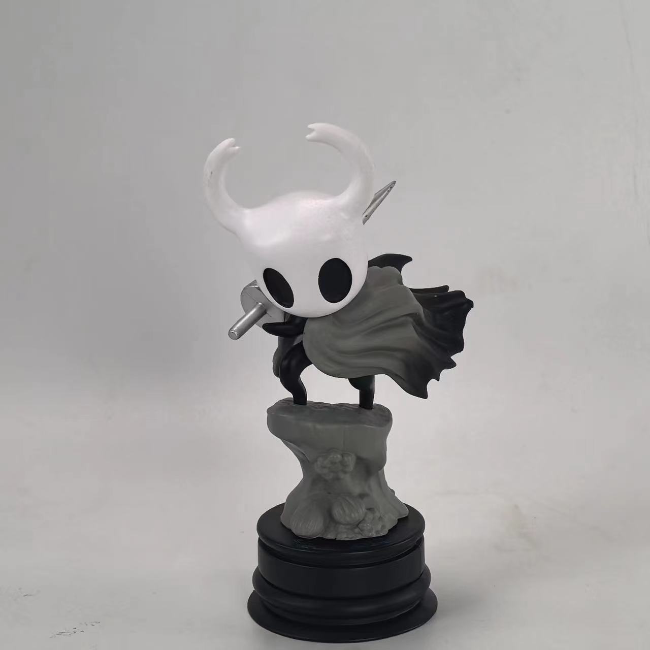

Aixlan Q Version Hollow Knight Figure Hollow Knight 11cm PVC Action Figure Amine Xmas Present Collectible Figurine