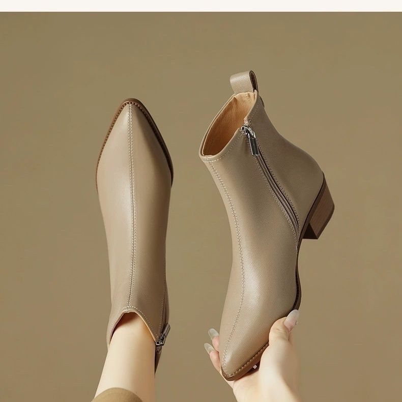 Soft leather pointed short boots women's French retro autumn and winter new soft leather bare boots low thick heel single boots winter high heels wome