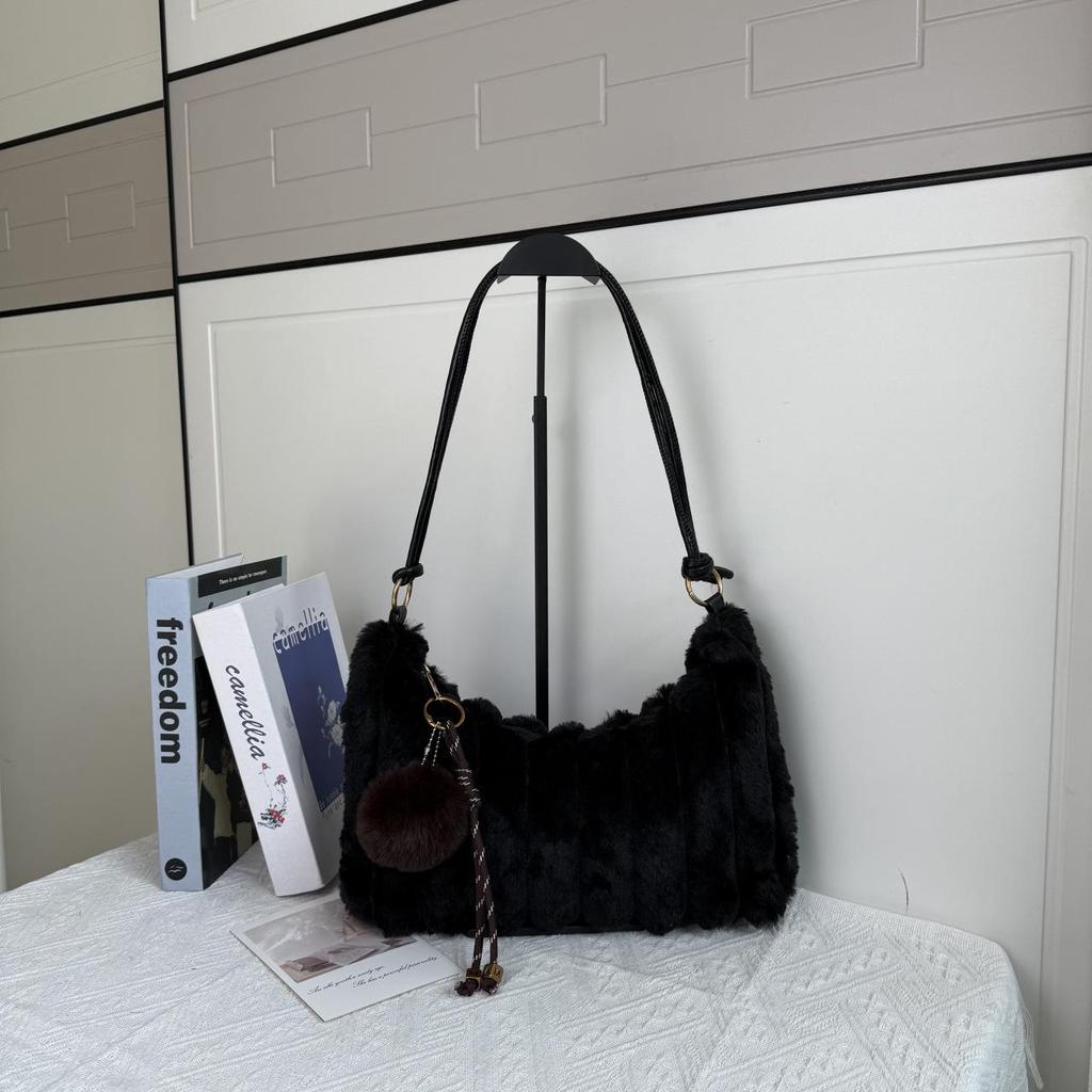 Plush Furry Tote: Trendy Autumn/Winter Versatile Single Shoulder Handbag for Women