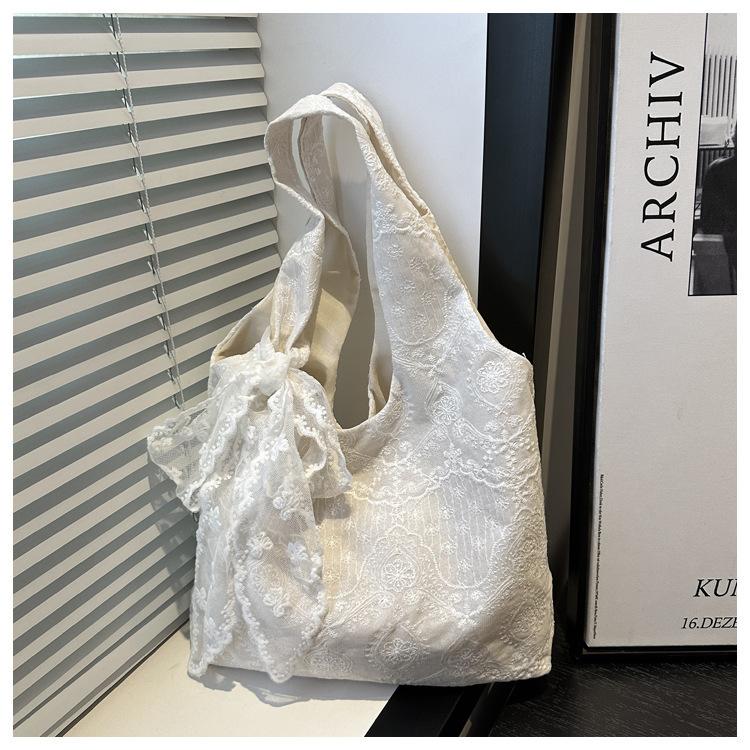 2025 summer new small fresh chiffon small flower shoulder bag lace embroidered canvas bag portable underarm tote bag