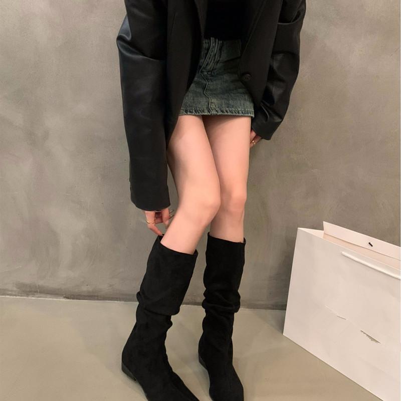 Chaussures d'automne et d'hiver grande taille confortables à semelles épaisses et talons épais, bottes à tube haut rétro plissées pour femmes