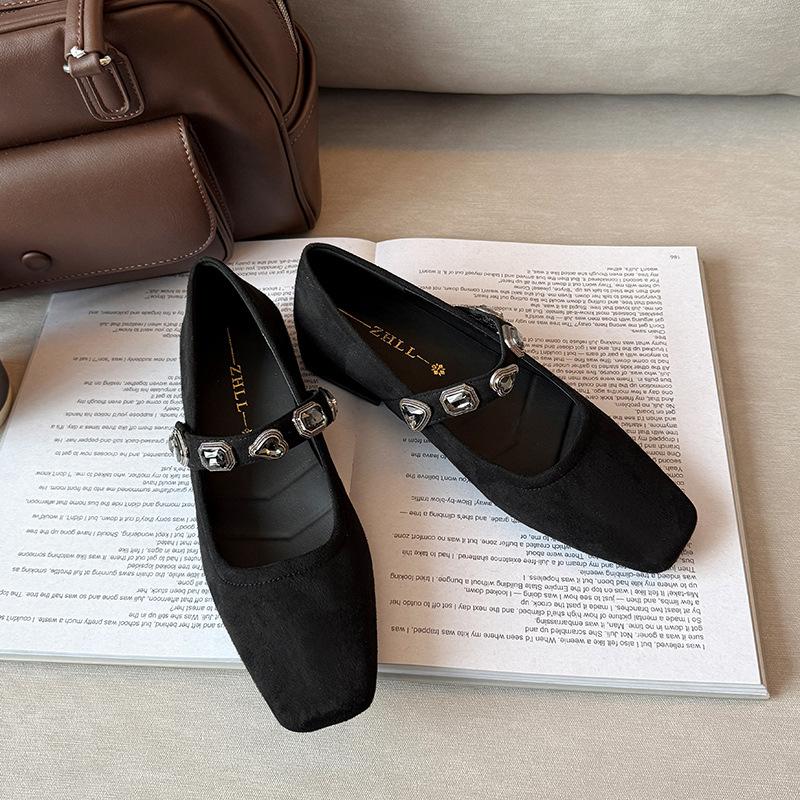 

Mary Jane shoes square head with buckle, shallow mouth low heel single shoes, fattened and widened women s shoes 35 чёрный