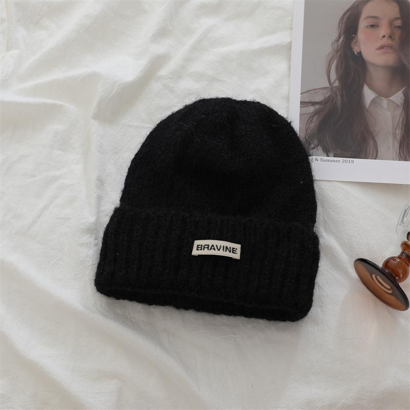 Korean Dopamine Simple Letter Knitted Hat Letter Label Men and Women's Same Wool Hat Women Thickened Warm