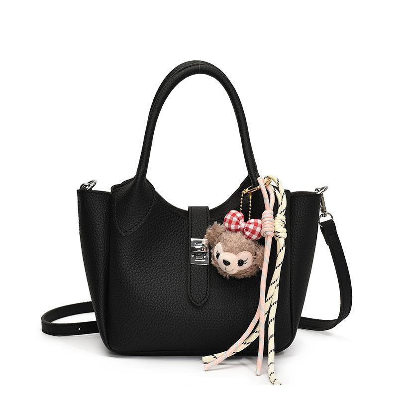 Niche Portable Vegetable Basket Bag Women's Spring New Trendy Fashion Bucket Bag Versatile Messenger Bag