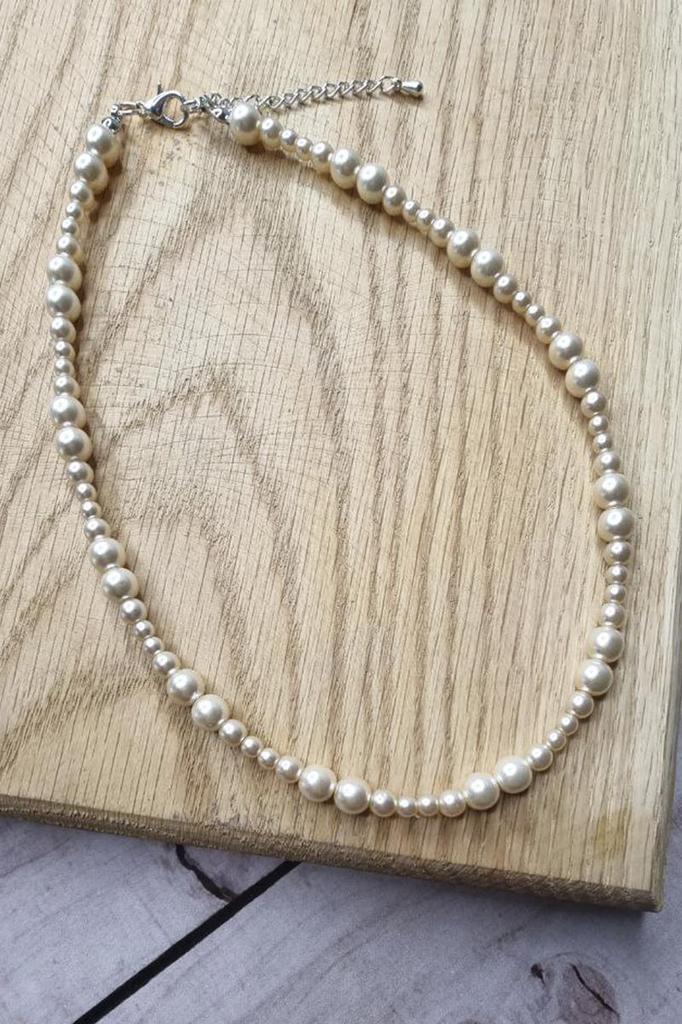 Faux Pearl Choker – Delicate Beaded Necklace for Women