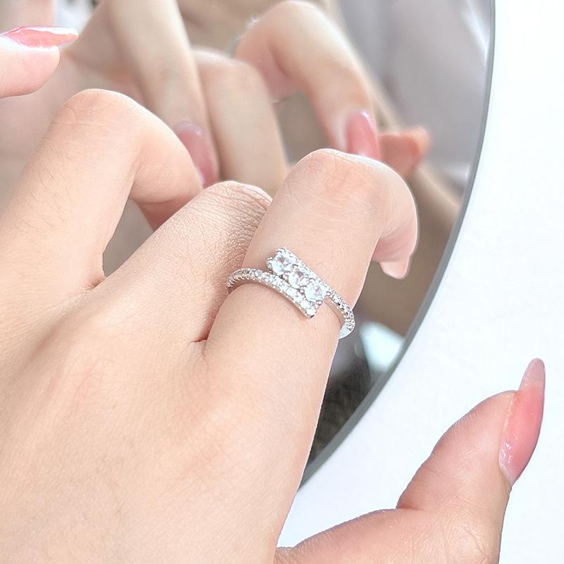 Love Cross Diamond Zir*****Pening Simple Niche Design Light Luxury High Sense Cold Wind Ring Adjustable opening