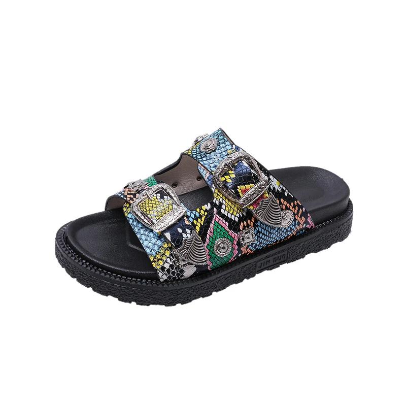 Fashion Platform slippers 20245summer new wear metal buckle rivet casual sandals open toe one word beach ins cool style shoes