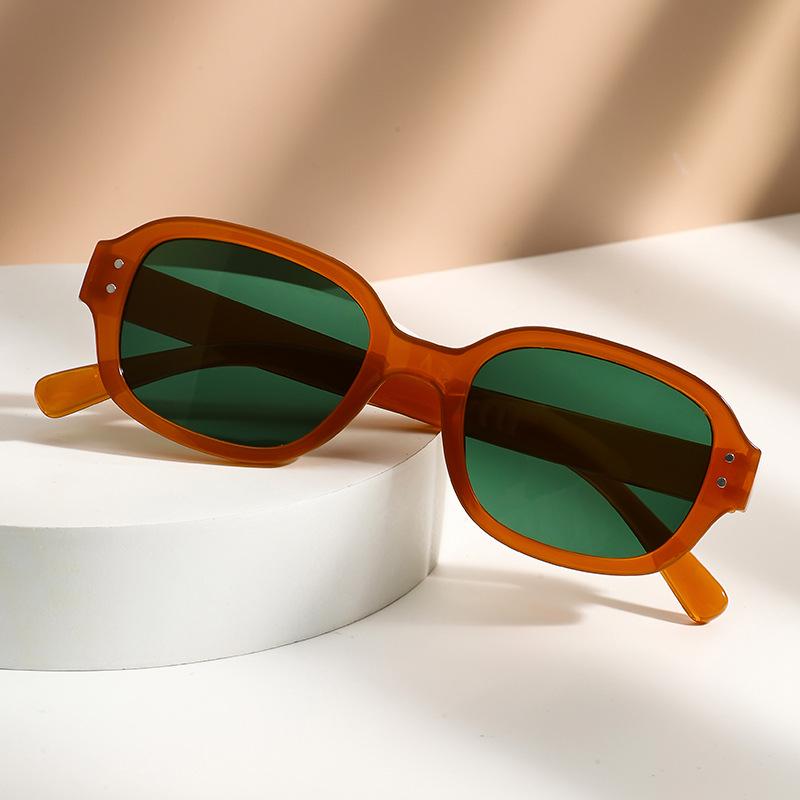 High-End Japanese Oval Sunglasses: Retro European/American Style for Women with Round Faces