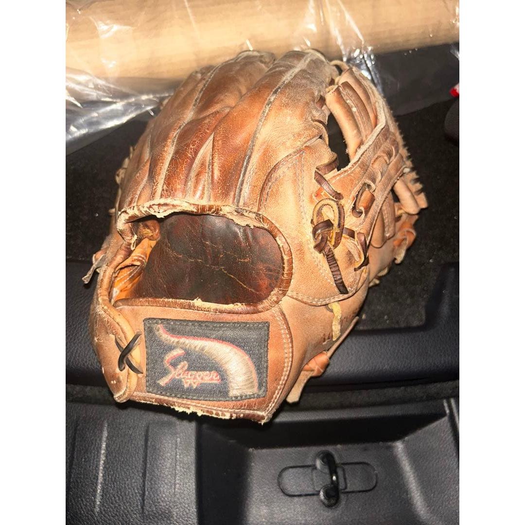 Used Kubota Slugger KSN 2PSE Softball gloves
