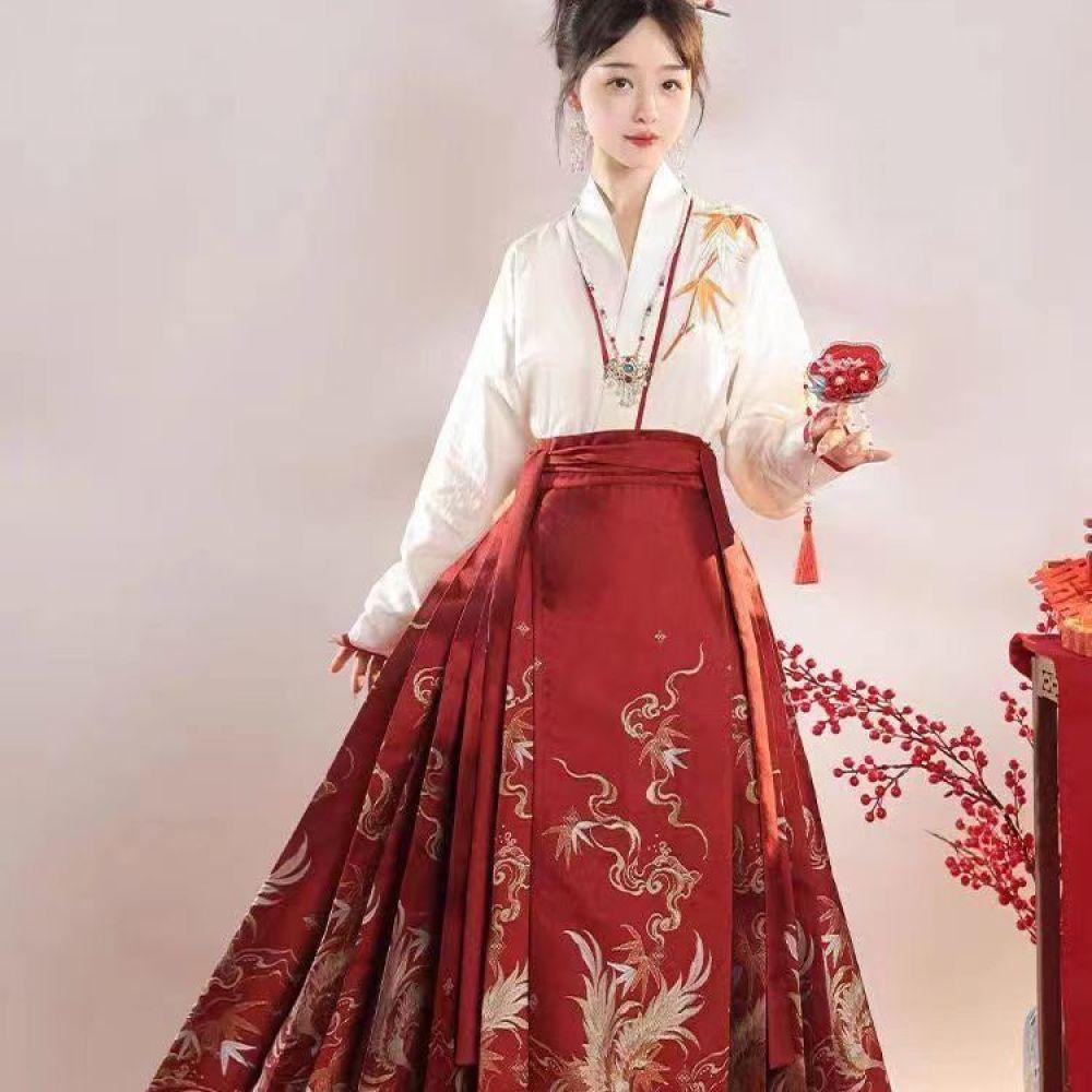 

Китайская династия Мин в стиле MA MIAN Юбка Hanfu с длинными рукавами и вышивкой Рубашка из двух частей