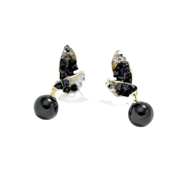 Xiaoxiangfeng Gradual Change Color Earrings Crystal Leaves Round Bead Earrings Korean Fashion Personality Design Sense Light Luxury Stud Earrings