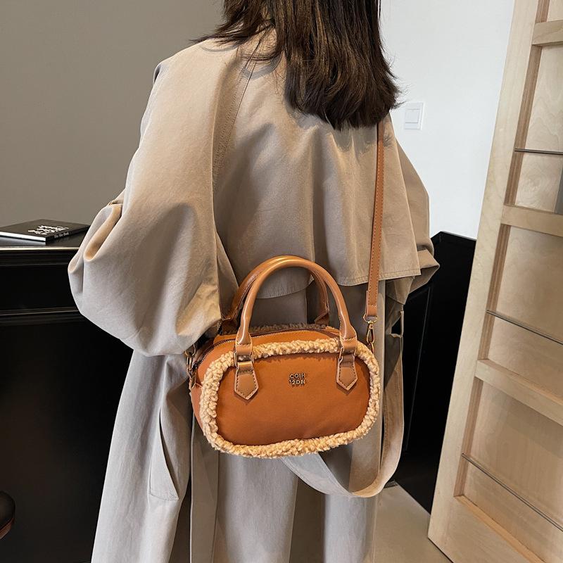 Vintage Suede Bag Women'S Fashion Messenger Bag Portable Bowling Bag