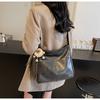 IELGY Retro Large-Capacity Bag Autumn Winter Commuter Shoulder Cross-Body Fashion Tote Bag