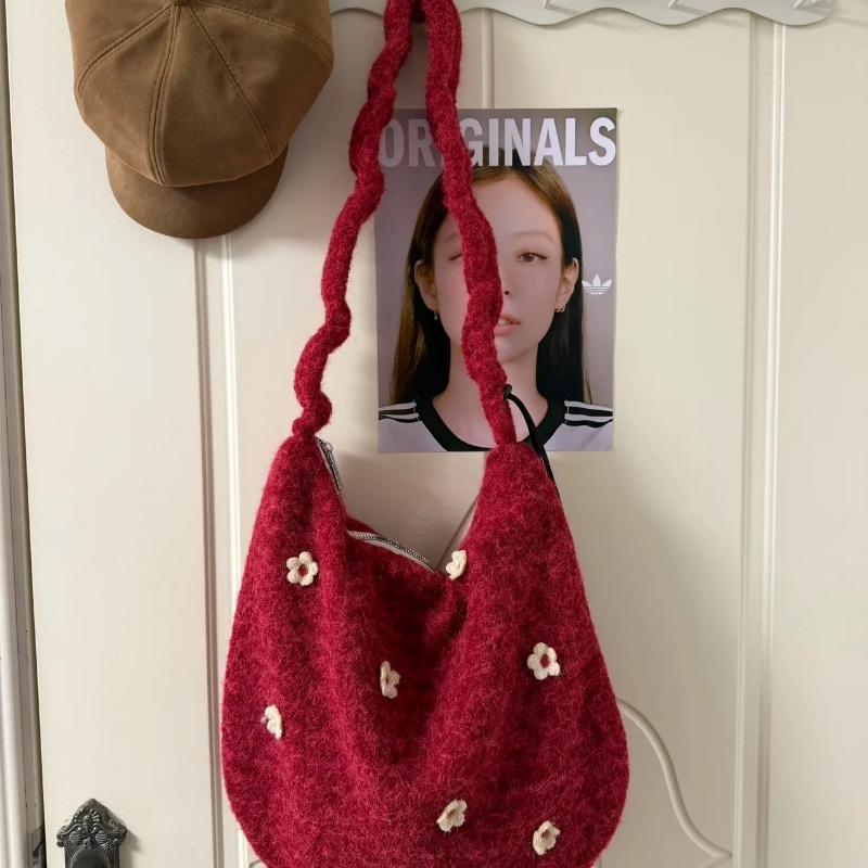 Flower Tote Bag with Drawstring, Large Capacity, Embroidered, for Daily Commuting, Single Shoulder, Slanted Crossbody Bag