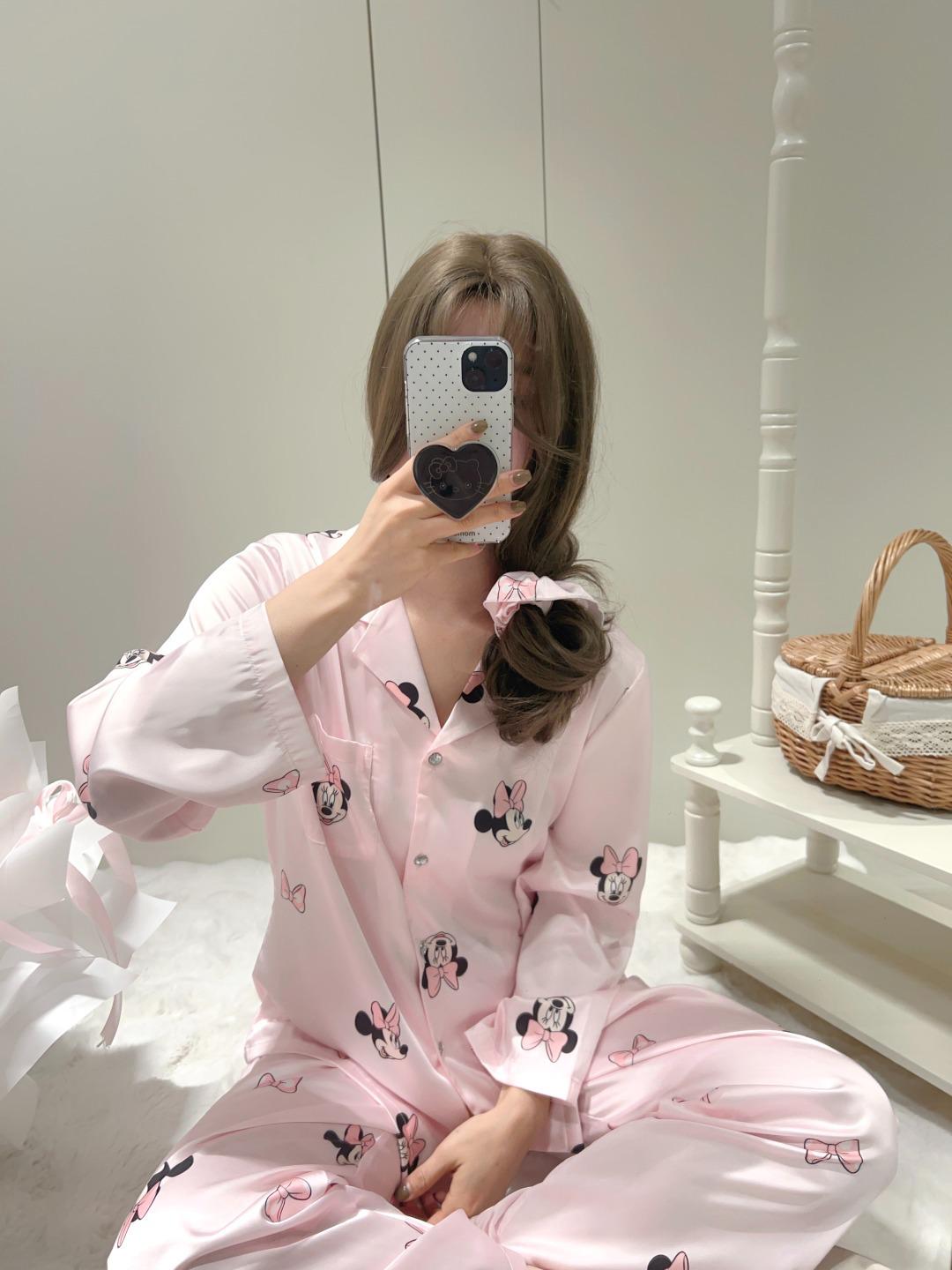 

Women s Spring/Summer 2026 Ice Silk Pajama Set - Long Sleeve, Long Pants, Cartoon Mickey Design. L 105-120 lbs
