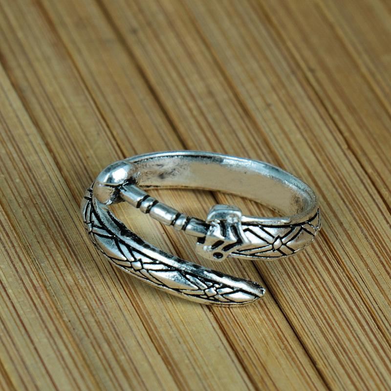 Simple Twist Ins Niche Archery Ring for Women