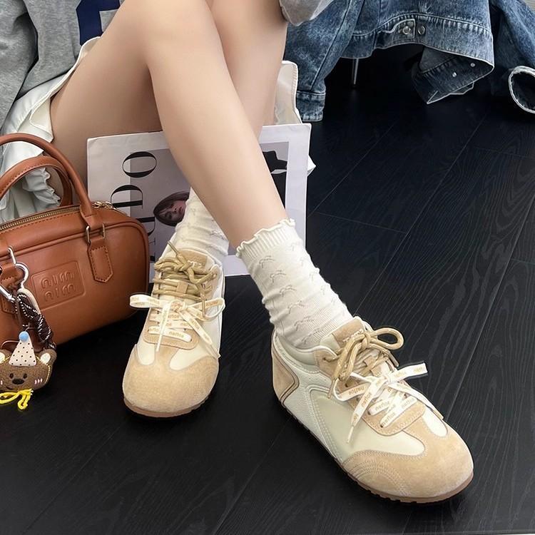 2025 Autumn New Red Flat-bottomed German Training Shoes Women's Retro Casual Sports Little White Shoes Versatile Lace-up Forrest Gump Shoes