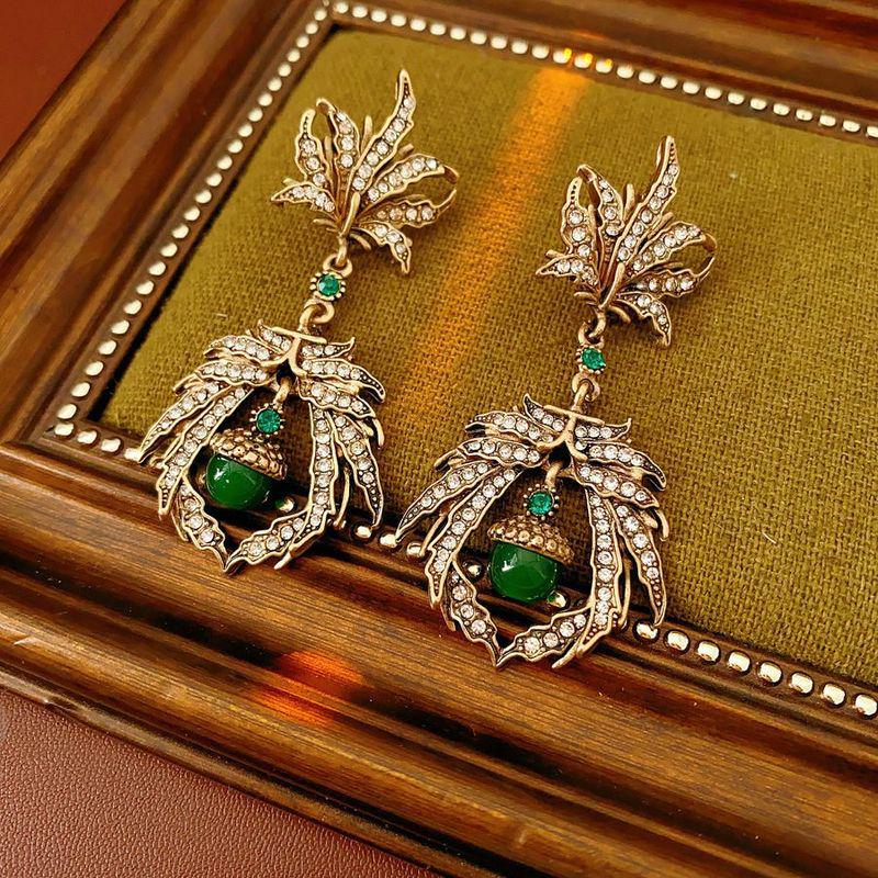 Silver Needle Geometric Light Luxury Stud Earrings - Vintage Niche Court Style