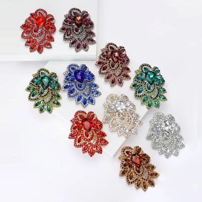 Rhinestone Flower Brooches for Women Multicoloured Crystal Glasses Pins Banquet Party Backpack Gifts Jewelry Accessories