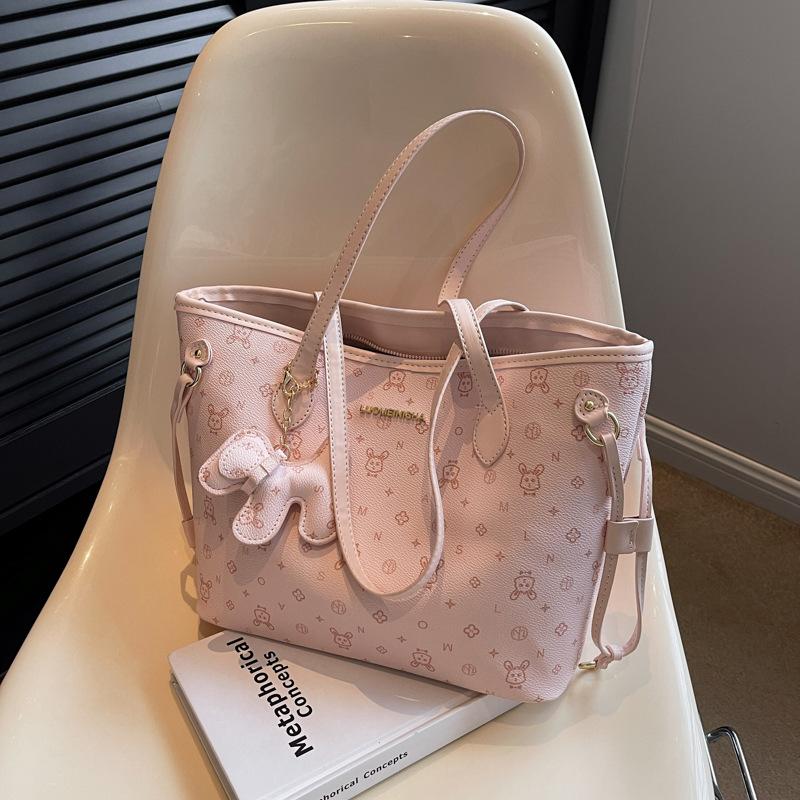 

Large-capacity bags women s spring and summer versatile new fashion shoulder bags are now popular commuter tote bags розовый