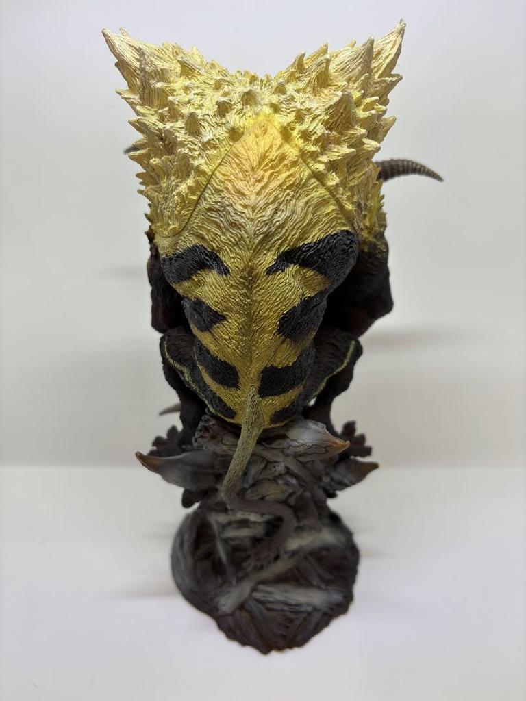 [USED] Capcom Figure Builder Creator's Model Golden Lion Monster Hunter Figure