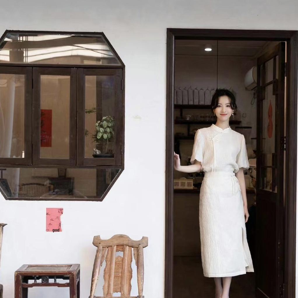 2023 Sommer Damen Modernes Chinesisches Cheongsam-Anzug in Weiß