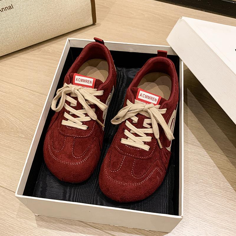 Retro style inner height increase German training shoes women's autumn 2025 new matte leather women's shoes show feet small casual sports shoes