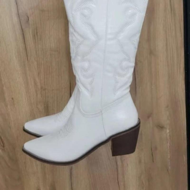 

Large size fashion boots women s autumn and winter new embroidered tall thick heel medium heel pointed boots 43 белый