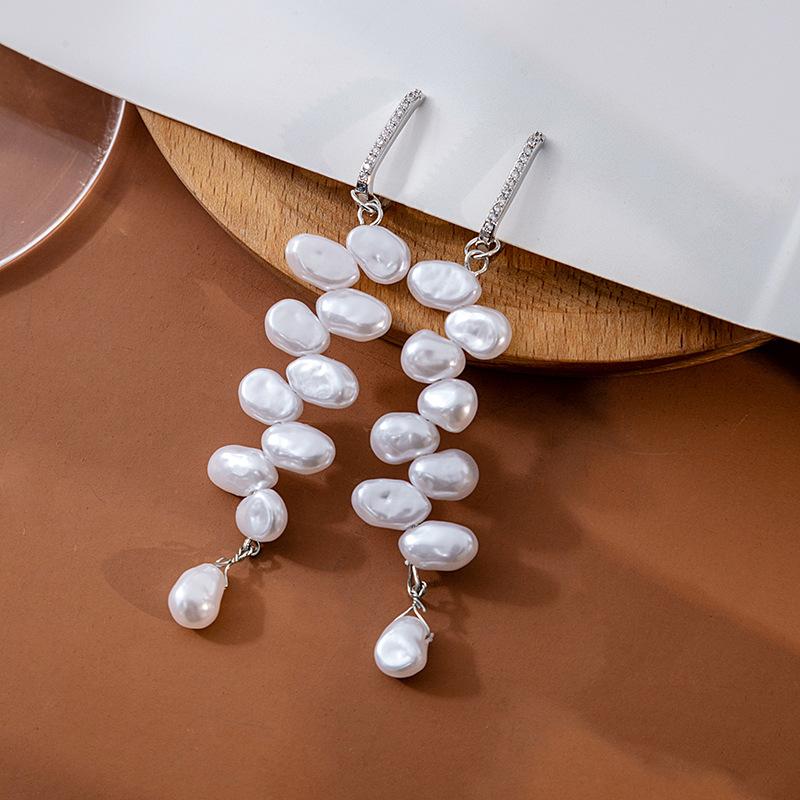 Французские Ретро Неправильные Жемчужные Серьги, Легкая Роскошь Высококлассные Длинные Серьги с Бахромой, Нишевые Серьги из Потертого Серебра