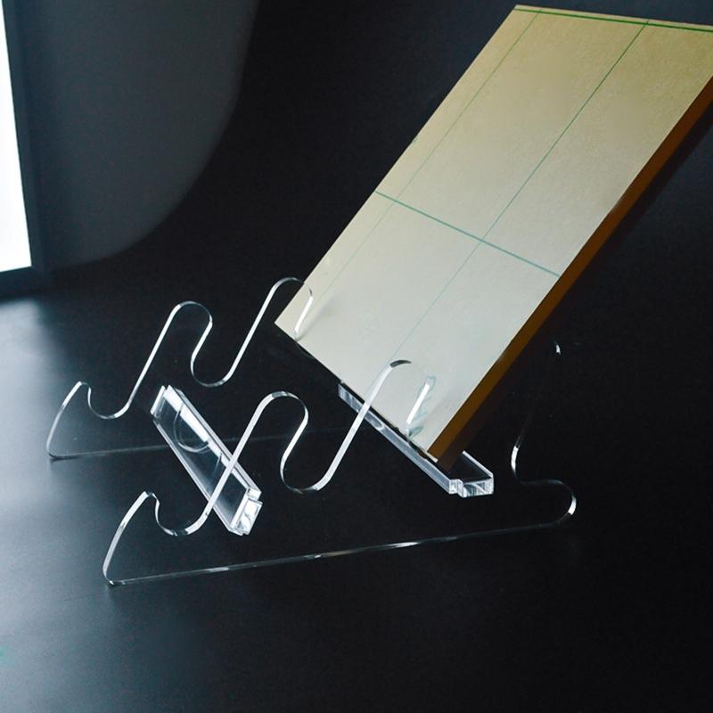 Stabiles Tastatur-Displayregal für Homeoffice Anti-verformter transparenter Acrylhalter 3 Schlitze Tastaturständer-Halterung