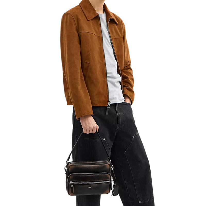 Coach Borsa a tracolla DAKOTACrossbody 24 chiusura a cerniera retrò tracolla staccabile design compatto ciondolo dinosauro pelle di mucca taglia media da uomo