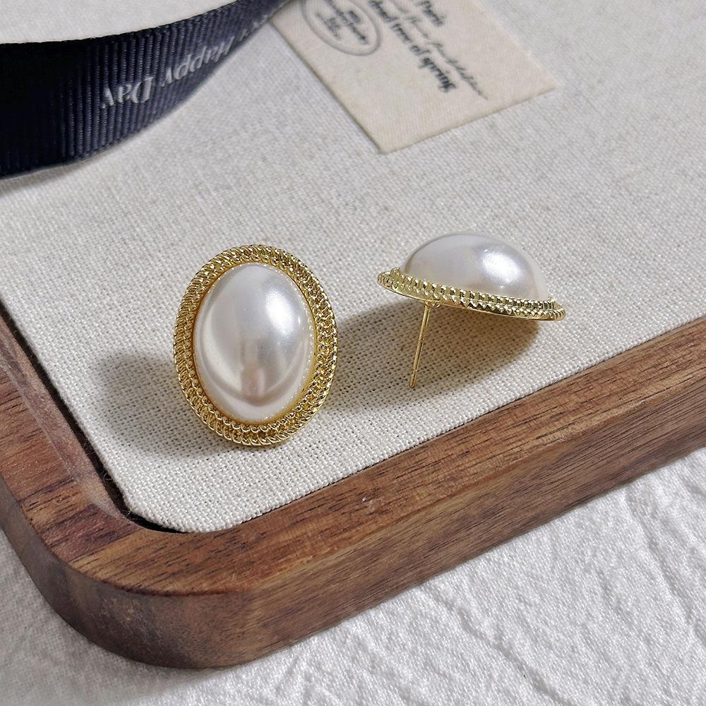 

Корейские серьги-пусеты «Серебряная игла-жемчужина» Модные нишевые серьги с высоким чувством стиля Летние серьги-пусеты Легкая роскошь Темперамент Простые универсальные серьги Женские