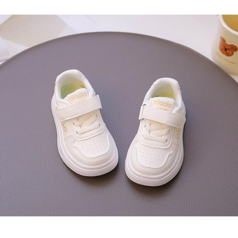 Nieuwe Kinder Sportschoenen Meisjesschoenen Kleine Witte Schoenen Jongens Board Schoenen Zachte Zool Ademend Casual Studentenschoenen Trendy