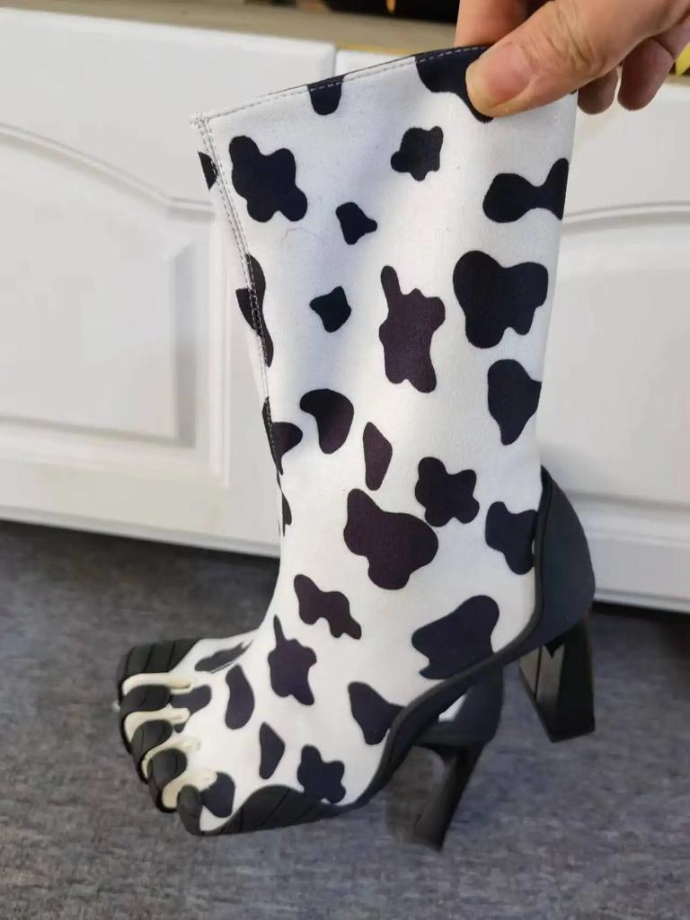 Fashion Leopard Print Cow Print Knitting Ankle Boots 2025 New Five Finger Toe Fashion Novel Women Boots Elastic Mesh Cloth Socks Boots