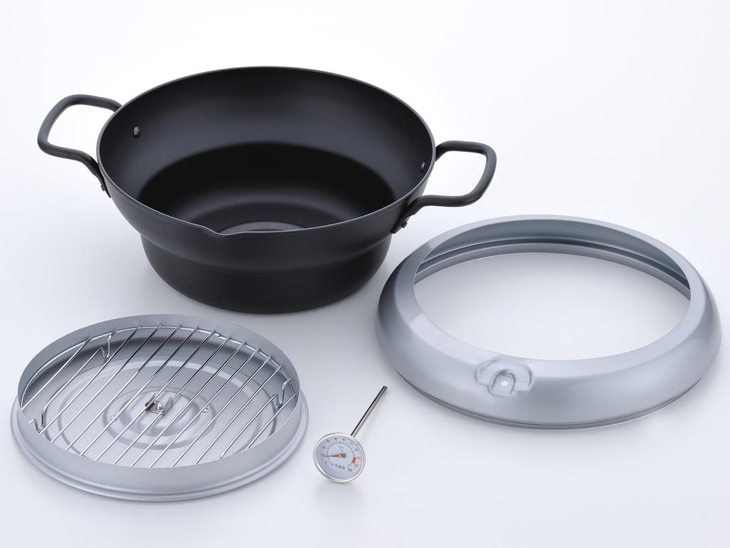 Wahei Freiz 24cm Iron Tempura Pot with Splatter Prevention, Lid, Thermometer, IH and Gas Compatible, Deep Fryer, Tempura Pot, Oil Drainer, Made in Jap