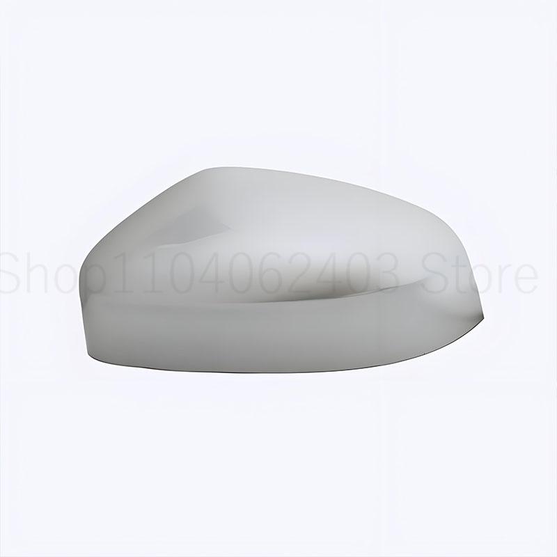 Mirror cover applicable for Ford Focus MK2, MK3, and Mondeo MK4 rear mirror housings with reflective surfaces