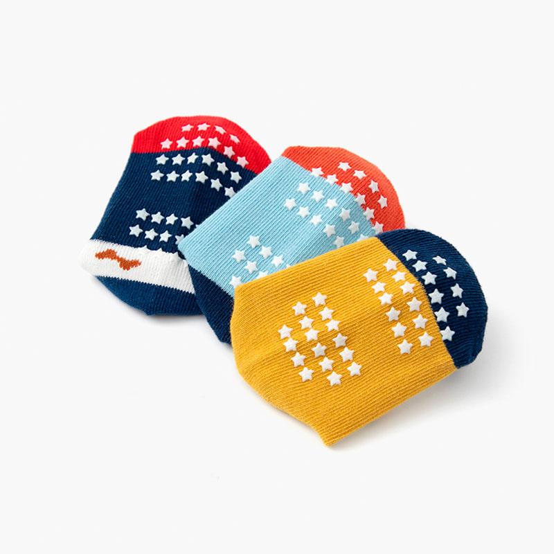 6 Pairs Boys' Non-Slip Socks – Cute Cartoon Pattern Kids Socks, Breathable Comfortable for Indoor & All Seasons