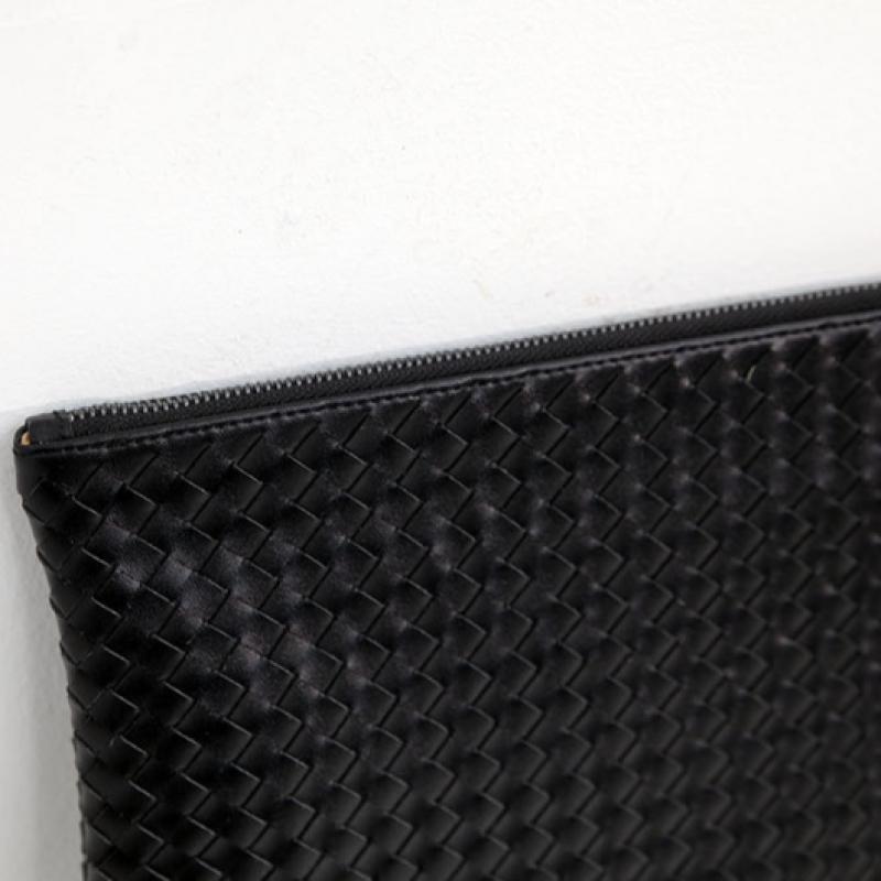 Shiz Madam Rich Middle Weaving Clutch Bag Black A42420
