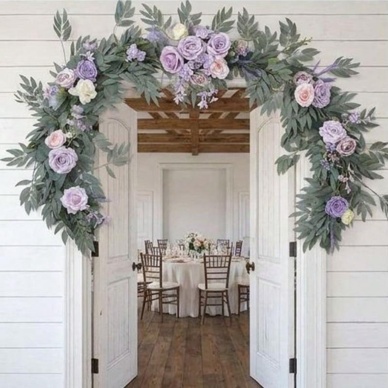 Artificial rose vines for Western-style wedding decorations, suitable for outdoor patios, holiday parties, and home décor.