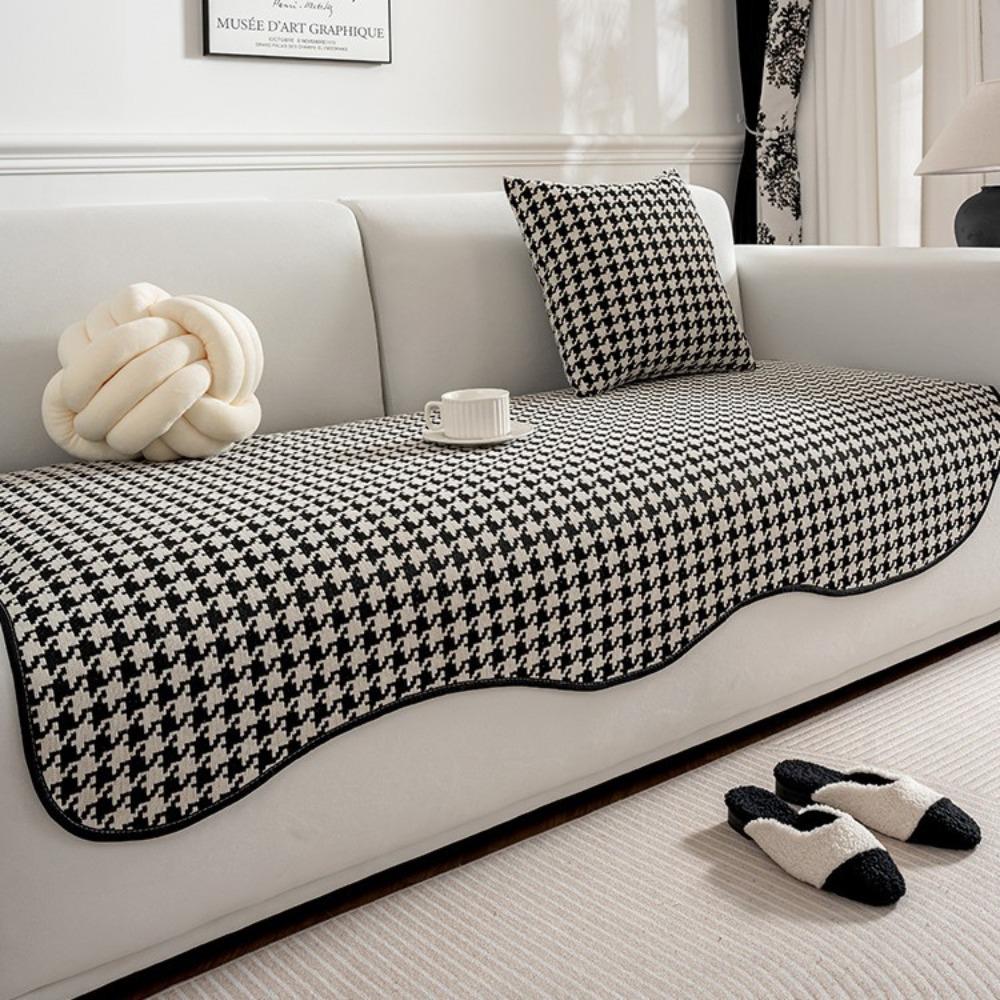 

Подушка для дивана нестандартной формы Qiandongge, с изысканным видом, неправильная, нескользящая, универсальный чехол для сиденья на четыре сезона, тканевое полотенце, подушка для сиденья 45 * 45 pillow cover